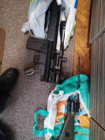 Oružje, oprema i maske nađeni kod kavčana (4) .jpg