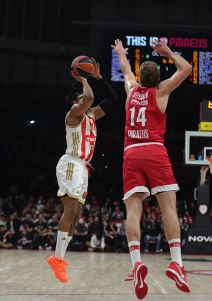 Crvena Zvezda - Olimpijakos (5).jpg