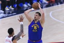 Nikola Jokić na L.A. Klipers - Denver