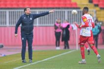 Nenad Lalatović vodi utakmicu protiv Vojvodine