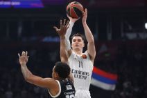 Mario Hezonja šutira trojku preko Sterlinga Brauna