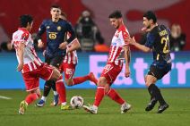 Crvena zvezda - LOSC Lila  (4).jpg