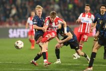 Vasilije Kostov u šansi za Zvezdu.