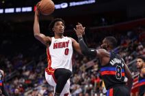 Džoš Ričardson na meču protiv Detroita