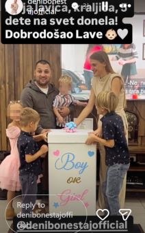 Deni Boneštaj porodica žena deca.jpg