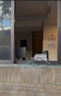 Ambasada Srbije u Teheranu oštećena u napadu (3).jpg