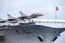 Francuski nosač aviona Šarl de Gol (4).jpg