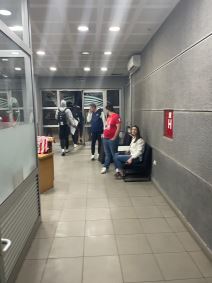 Ajzea Majk sa dresom Partizana izašao iz Arene (2).jpg