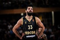 Nikola Mirotić u dresu Monaka.