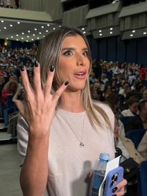 Jovana Pajić na koncertu Marije Serifović (2).jpg