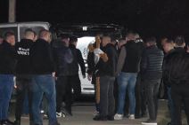 Telo pokojnog Dragana Lazića stiglo je u porodičnu kuću (3).jpg