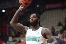 Matijas Lesor na zagrevanju