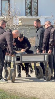 sahrana Dragan Lazić kolica (1).jpg