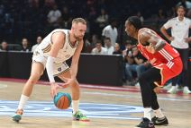 Džanan Musa i Ebuka Izundu