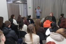 Dan kad postaju punoletni, moraju na ulicu! Surova realnost "domaca" u Srbiji: Velika akcija Kurira 