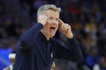 Stiv Ker trener Golden Stejta