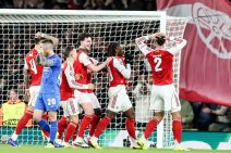 Arsenal - Bajer (5).jpg