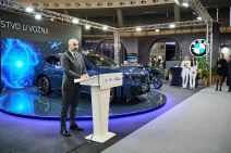 bmw i mini sajam 16 copy.jpg