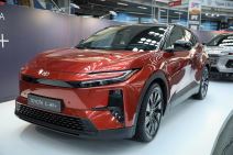 Toyota C-HR+ (4).jpg