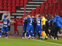 Fudbaleri Radnika iz Surdulice slave gol.