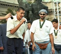 Doček olimpijaca 1996 (2).jpg