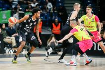 Brajan Angola u dresu Partizana