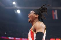 Čima Moneke u dresu Crvene zvezde