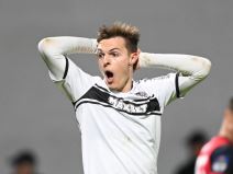 Andrej Kostić iznenađen u dresu Partizana.