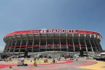 Stadion Asteka u Meksiku (3).jpg