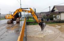 Vanredne situacije u tri okruga, službe na terenu 24 sata 4.jpg