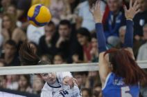 Branka Tica smečuje u dresu Jedinstva