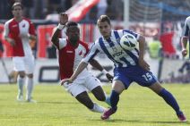 Petar Golubović i Abubakar Oumaru u duelu na Vojvodina OFK Beograd