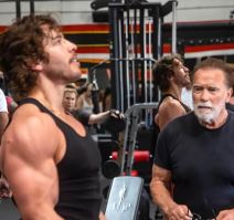 sin Arnold Švarceneger Džozef Baena  (1).jpg