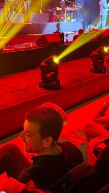 Anđelka Prpić zakasnila na koncert Jakova Jozinovića Stigla sa mužem u poslednji čas