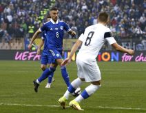 Rade Krunić organizuje napad BiH na utakmici protiv Finske