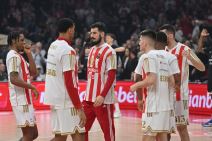 Košarkaši Crvene zvezde na derbiju protiv Partizana