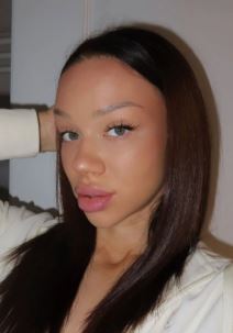 Tara Stojanović trudna3.jpg