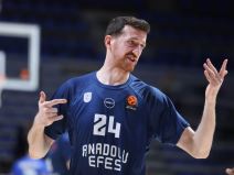 Košarkaš Efesa Erdžan Osmani.