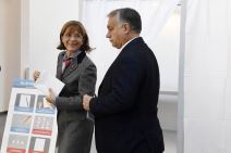 Viktor Orban supruga Aniko Levai (3).jpg