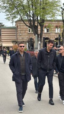 Filip Petrušev na sahrani Duška Vujoševića