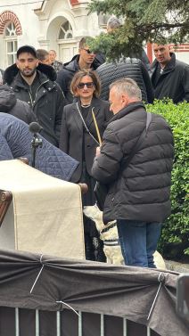 Pas Žuta na sahrani Duška Vujoševića  (4).jpg