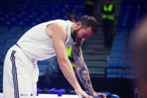 Žofri Lovernj na zagrevanju u Areni