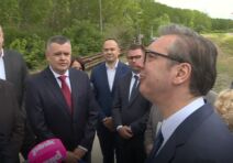 Vučić u Tomaševcu, otvaranje novog železničkog mosta (6).png