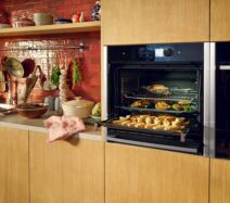 BSH_Neff Slide and Hide Oven copy.jpg