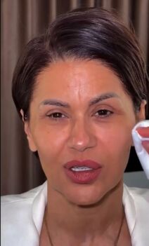 Mina Kostić sa kratkom kosom (2).jpg