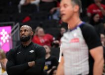 Lebron Džejms (4).jpg