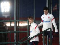 Fudbaleri Crvene zvezde Vasilije Kostov i Adem Avdić.