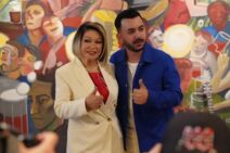 Konstantinos Kofus i Neda Ukraden, dolazak, zajednicka, lomljenje tanjira (3).jpg