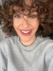 Berguzar Korel (4).jpg