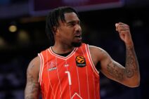 Kris Džouns košarkaš Hapoela
